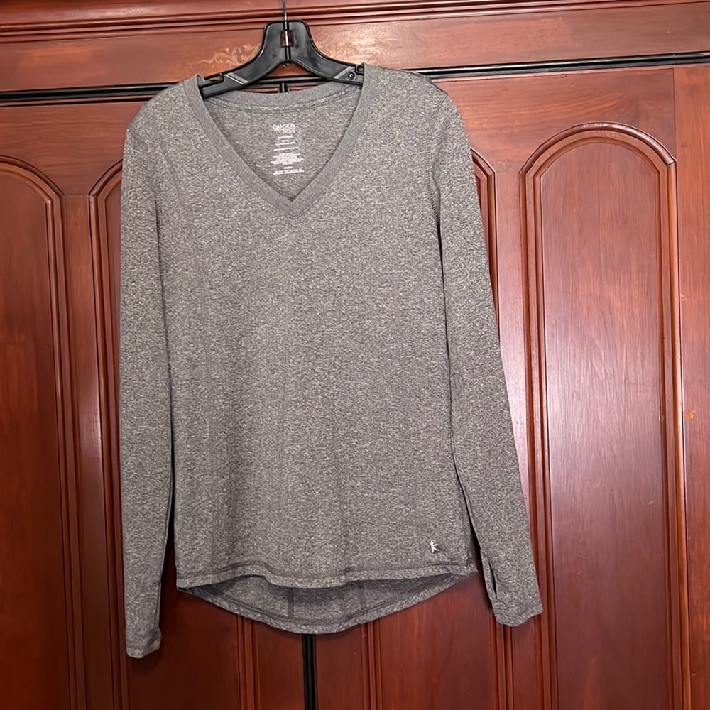 Danskin Now Semi Fitted Gray V Neck Long Sleeve Dri More Workout Shirt Medium